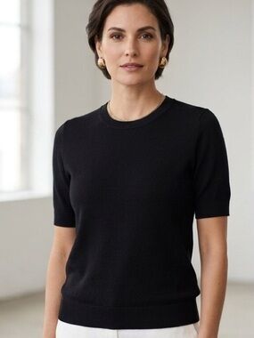 Malo women’s cotton Black Short Sleeve Crew Tee - size large